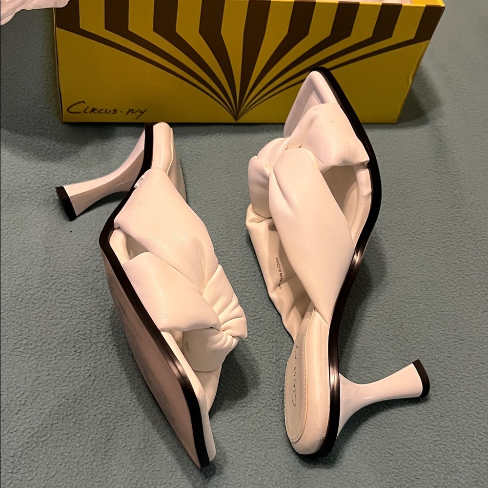 Circus by Sam Edelman White Knotted Heels